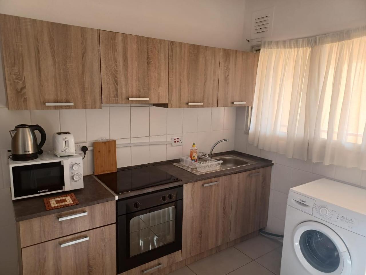 Terpsichore Holiday Apts Лимасол Экстерьер фото