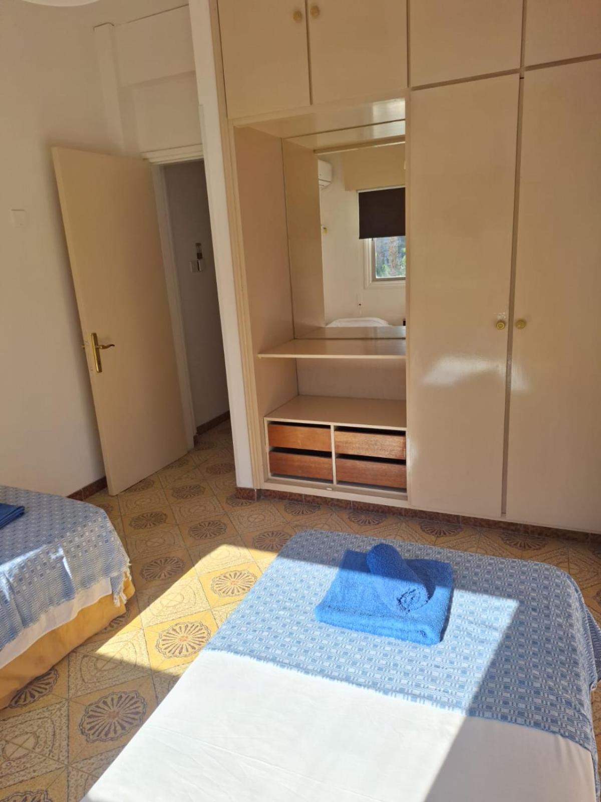Terpsichore Holiday Apts Лимасол Экстерьер фото