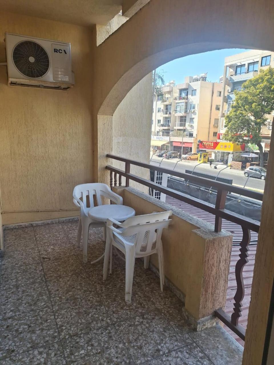 Terpsichore Holiday Apts Лимасол Экстерьер фото